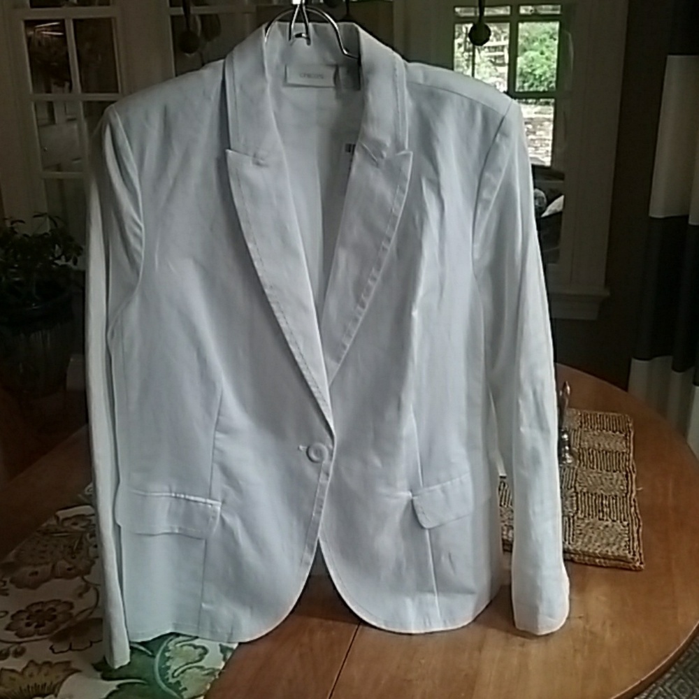 Chico's size 2 White Linen Blazer